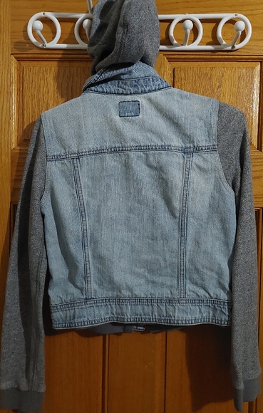 Jean jacket with sleeves light blue grey sleeves/hood size s/p - Picture 2 of 4